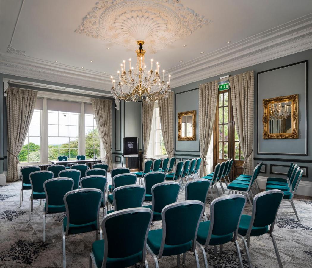 Oulton Hall Hotel, Spa & Golf Resort Лийдс Екстериор снимка
