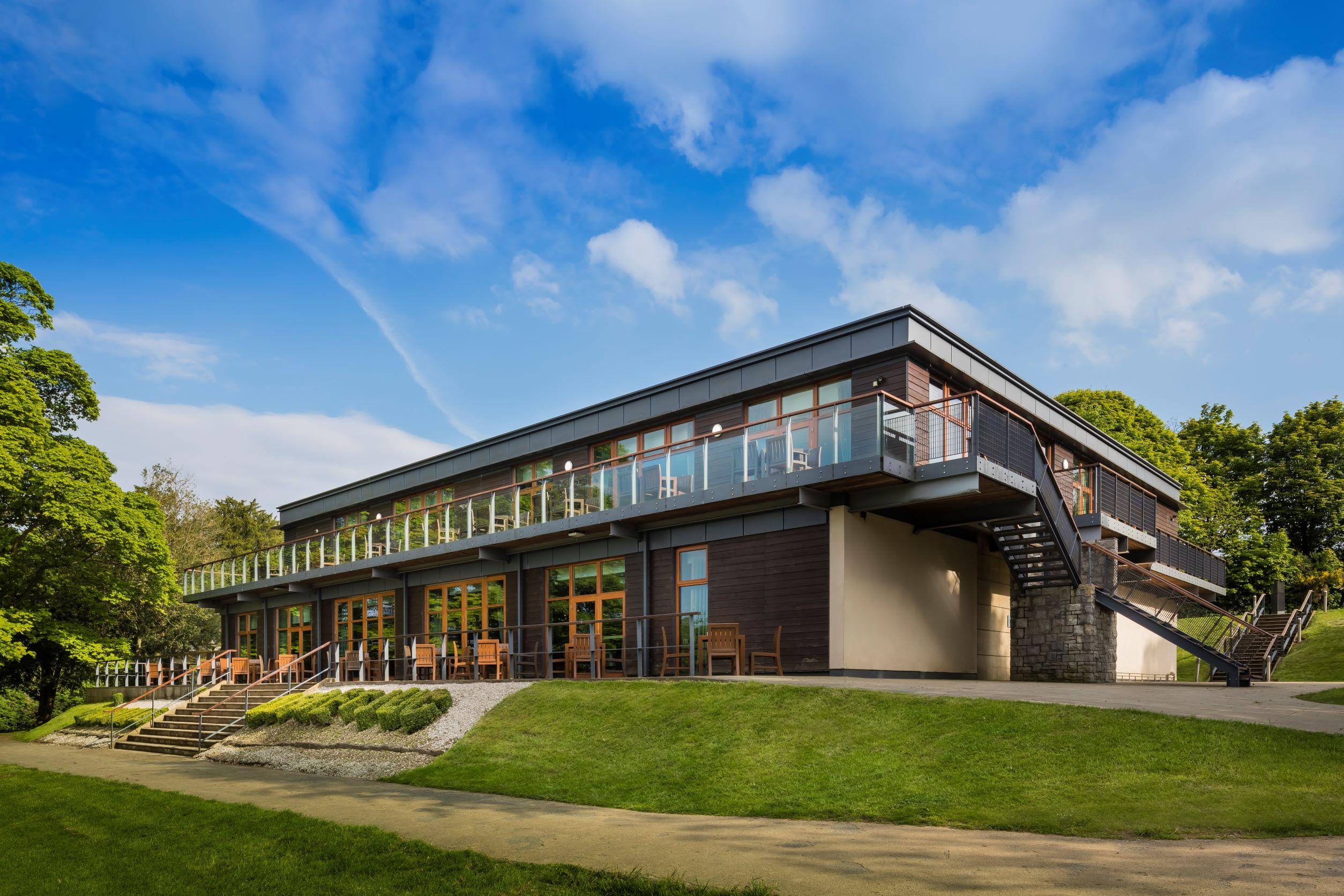 Oulton Hall Hotel, Spa & Golf Resort Лийдс Екстериор снимка