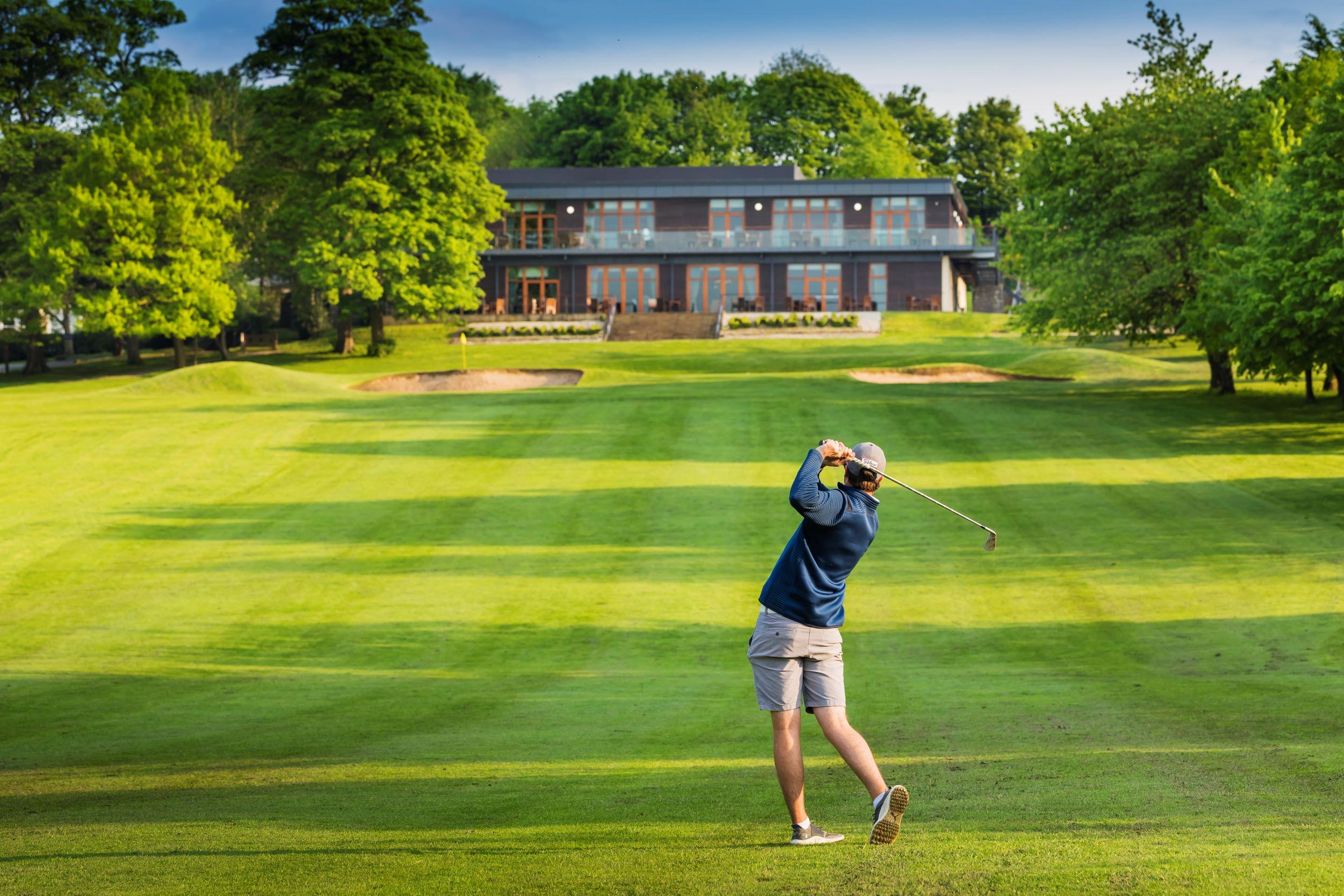 Oulton Hall Hotel, Spa & Golf Resort Лийдс Екстериор снимка