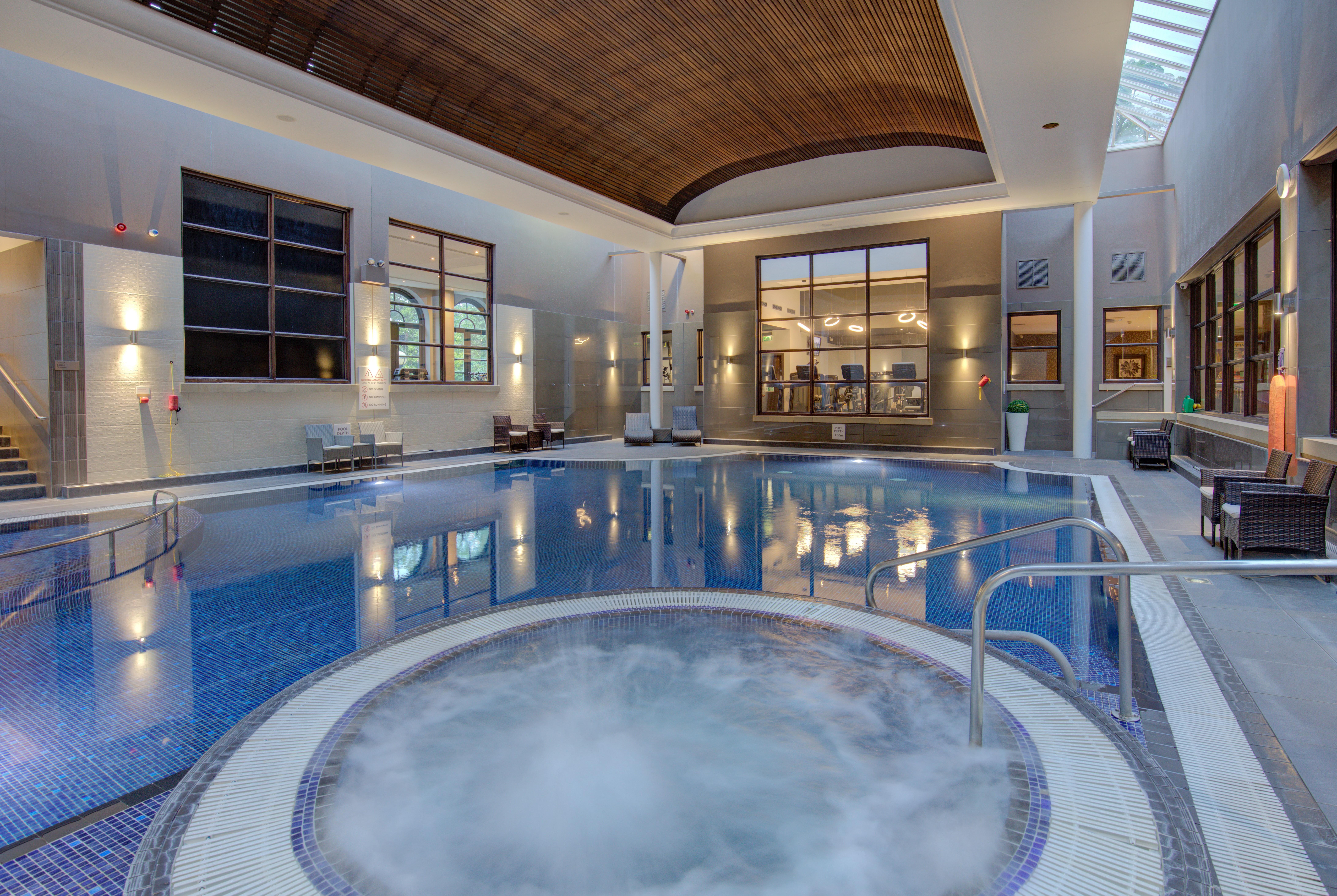 Oulton Hall Hotel, Spa & Golf Resort Лийдс Екстериор снимка