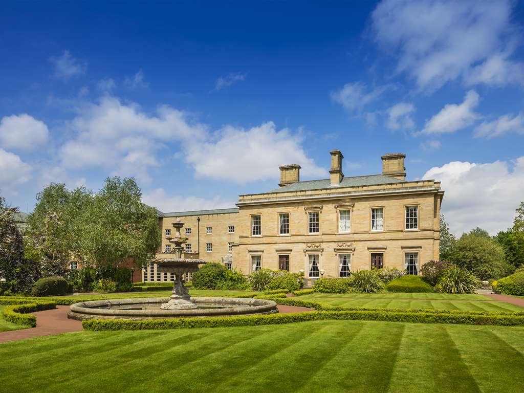 Oulton Hall Hotel, Spa & Golf Resort Лийдс Екстериор снимка